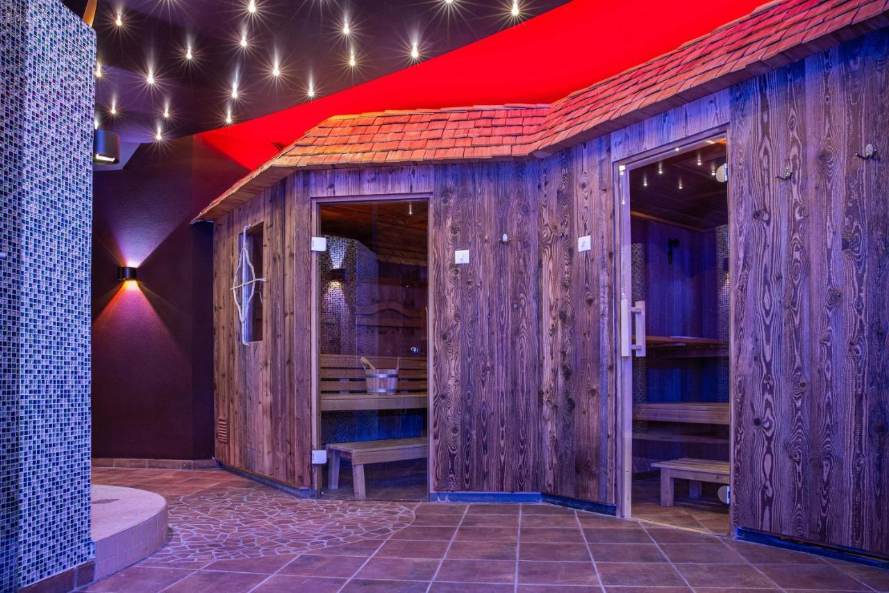 Voralpenhotel Schmoller Sankt Georgen im Attergau Exterior foto